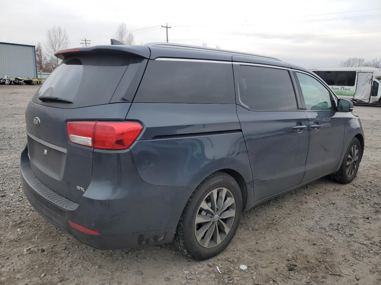 2016 Kia Sedona - Image 3