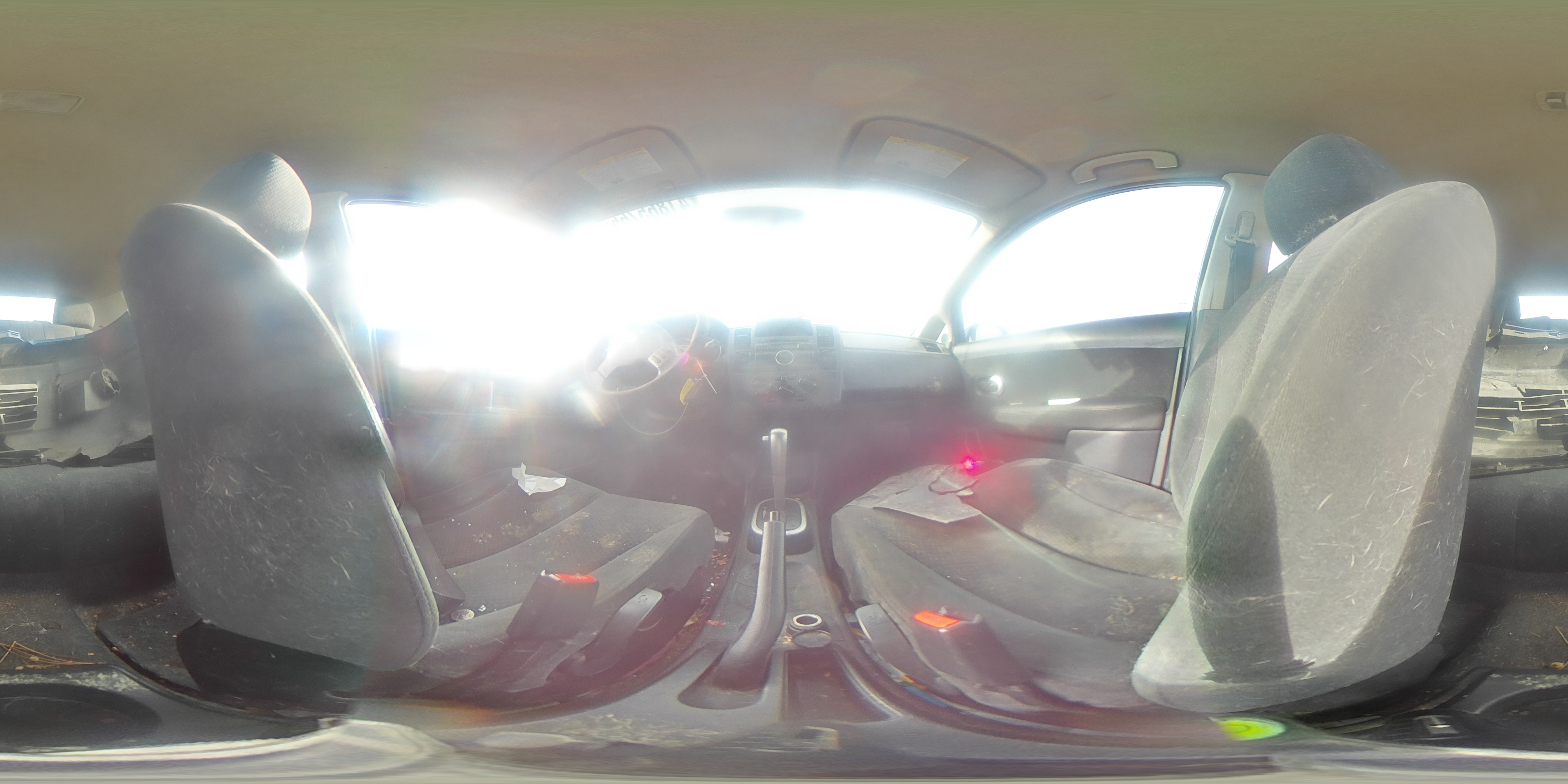 2011 Nissan Versa - Image 13