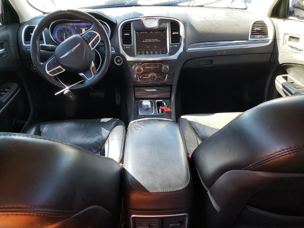 2019 Chrysler 300 - Image 8