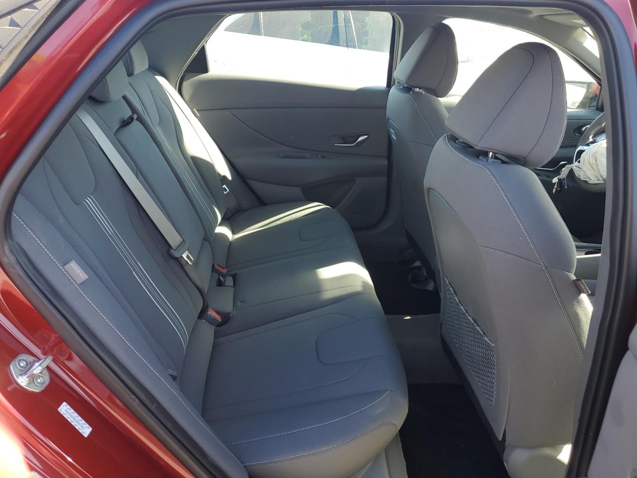2024 Hyundai Elantra - Image 10