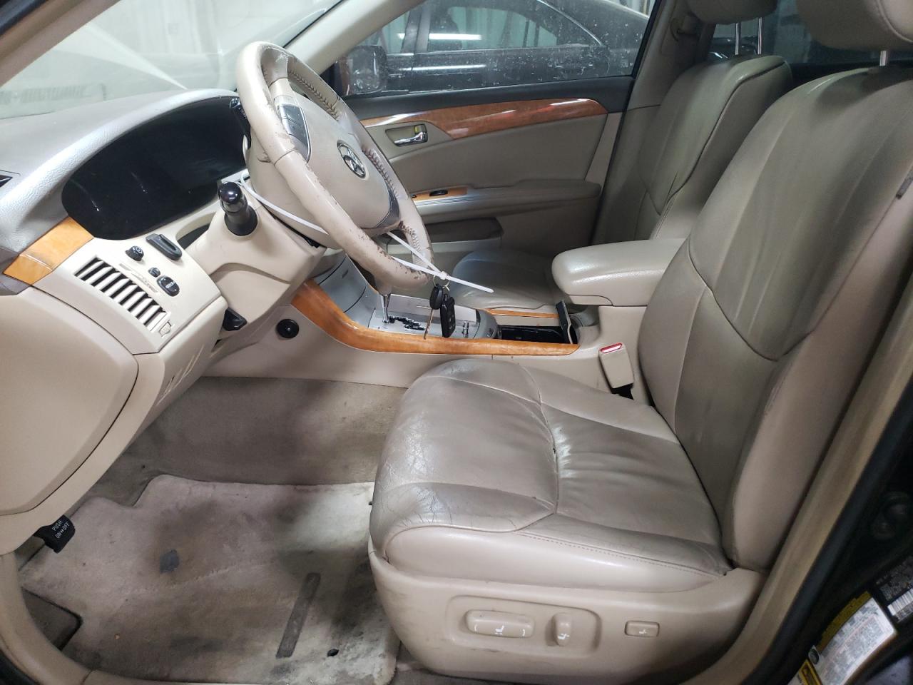 2005 Toyota Avalon - Image 7