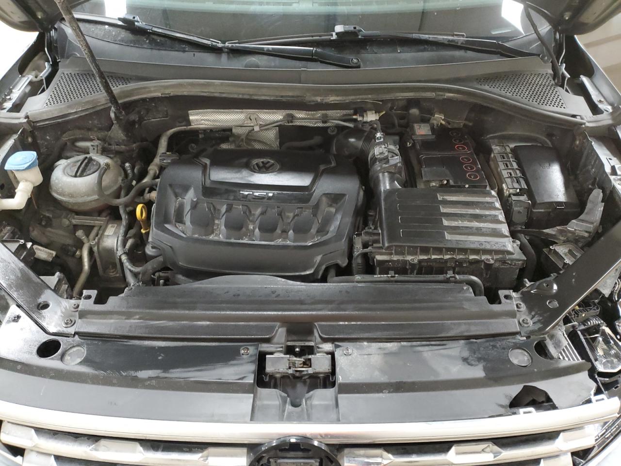 2018 Volkswagen Tiguan - Image 12
