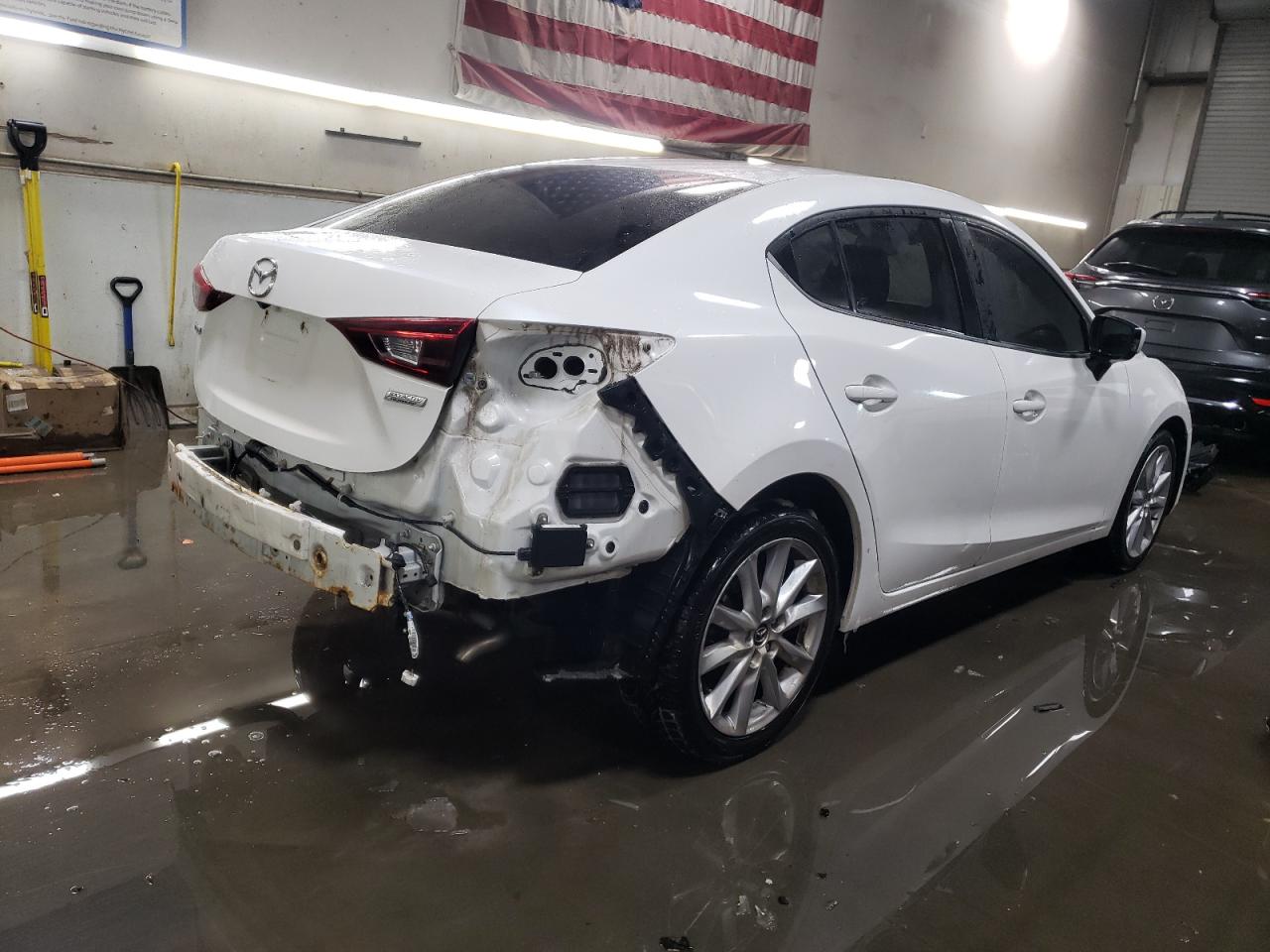 2016 Mazda 3 - Image 3