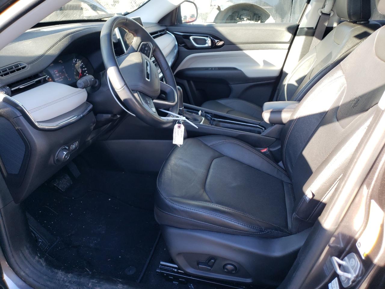 2022 Jeep Compass - Image 7