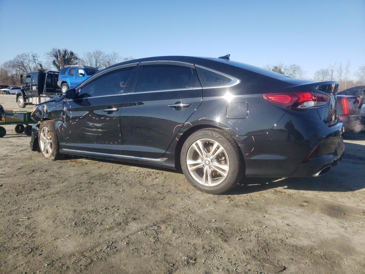 2019 Hyundai Sonata - Image 2