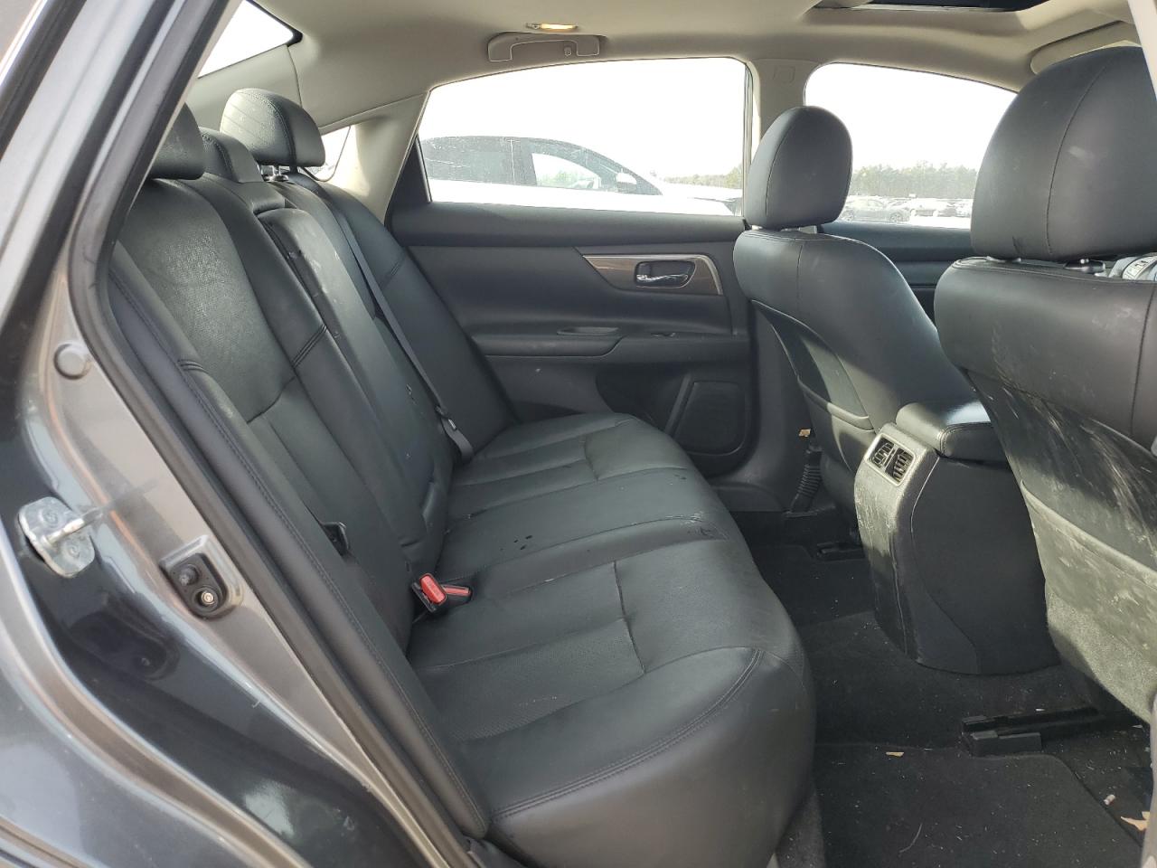2014 Nissan Altima - Image 10