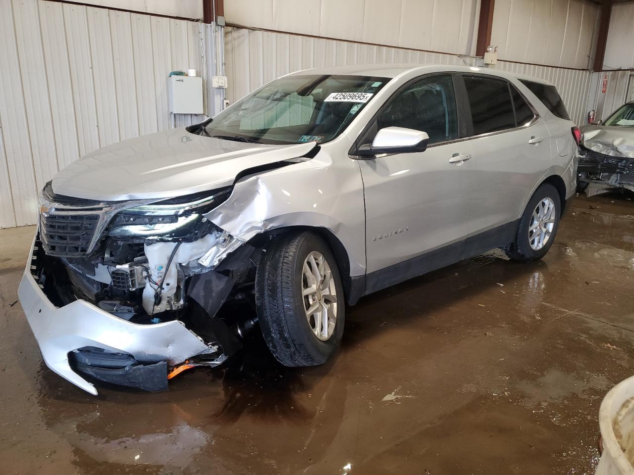 2022 Chevrolet Equinox - Image 1