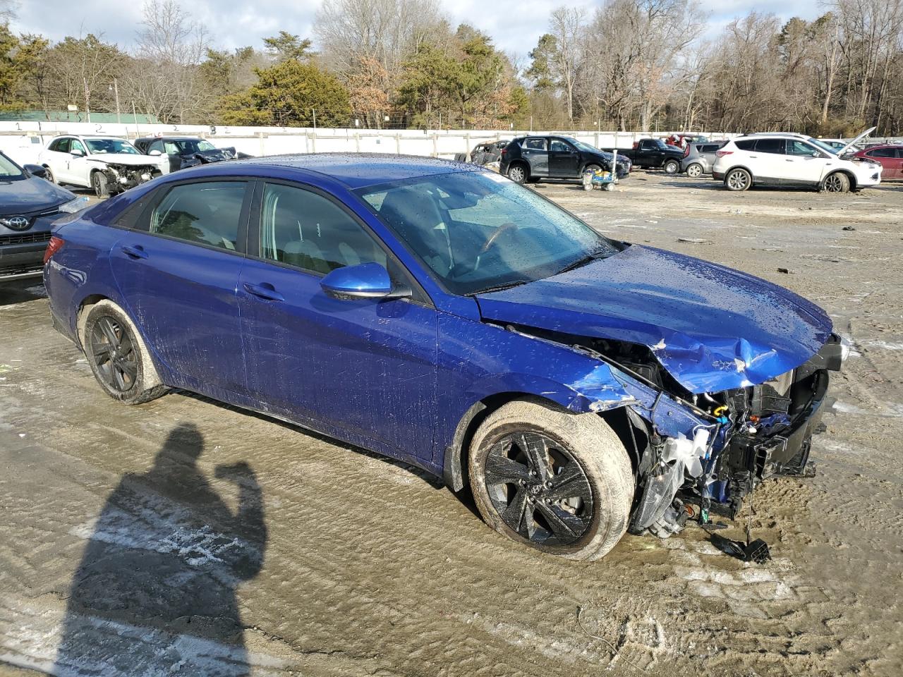 2023 Hyundai Elantra - Image 4