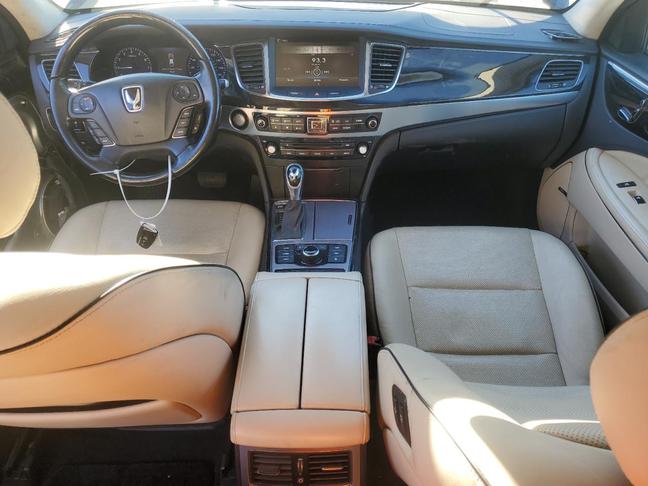 2016 Hyundai Equus - Image 8