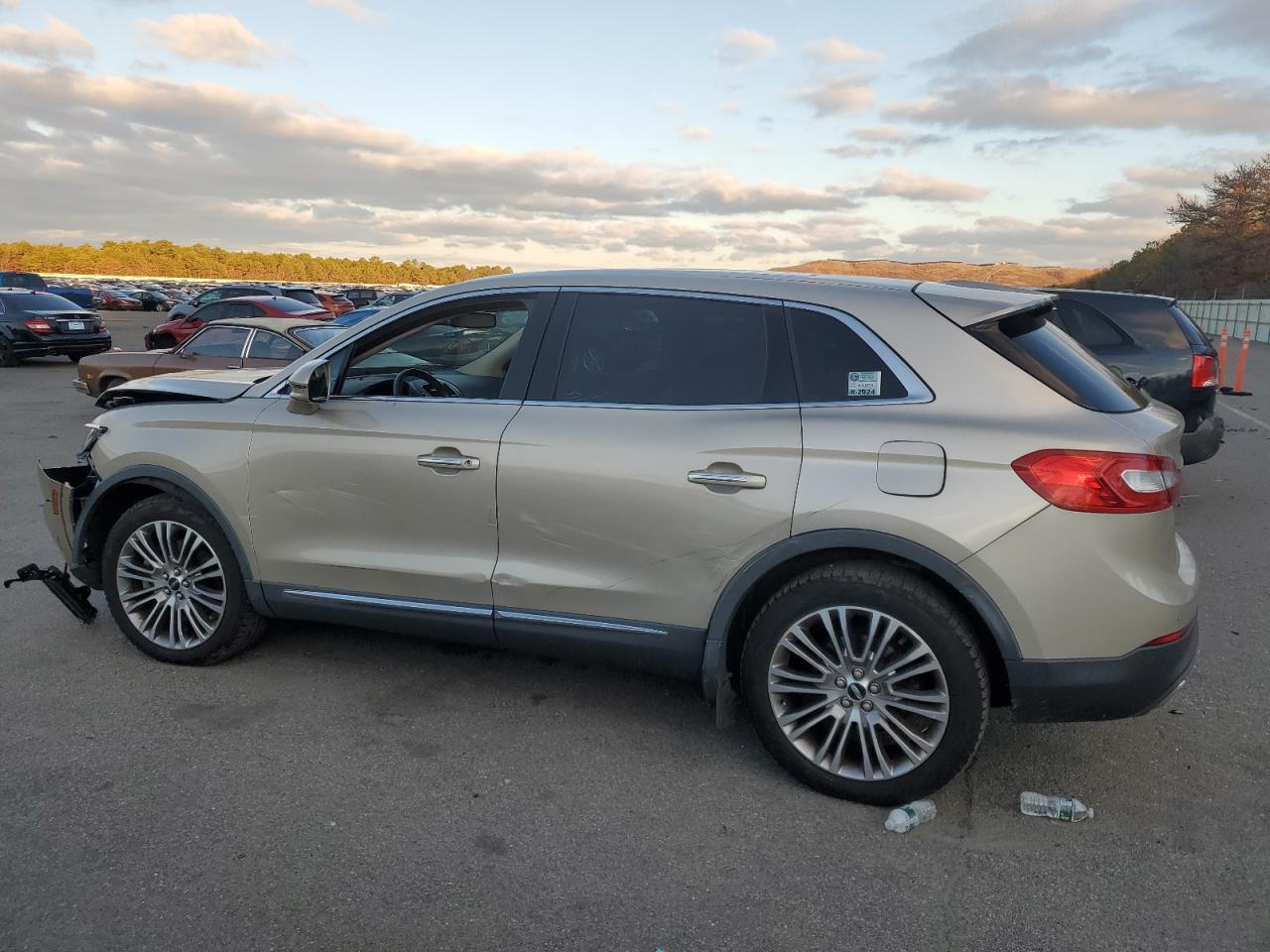 VIN 2LMPJ8LR3HBL45425 2017 LINCOLN MKX no.2