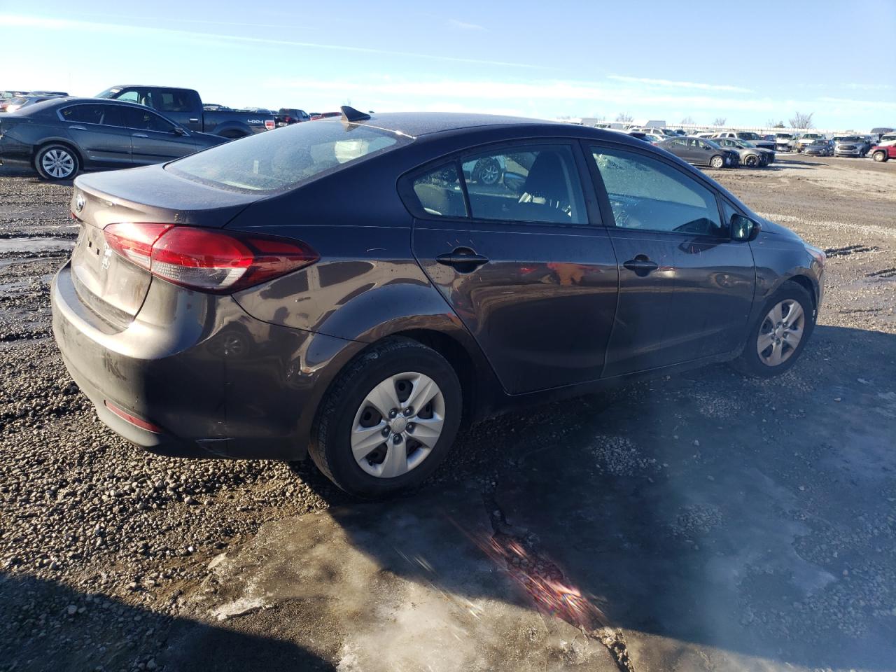 2018 Kia Forte - Image 3
