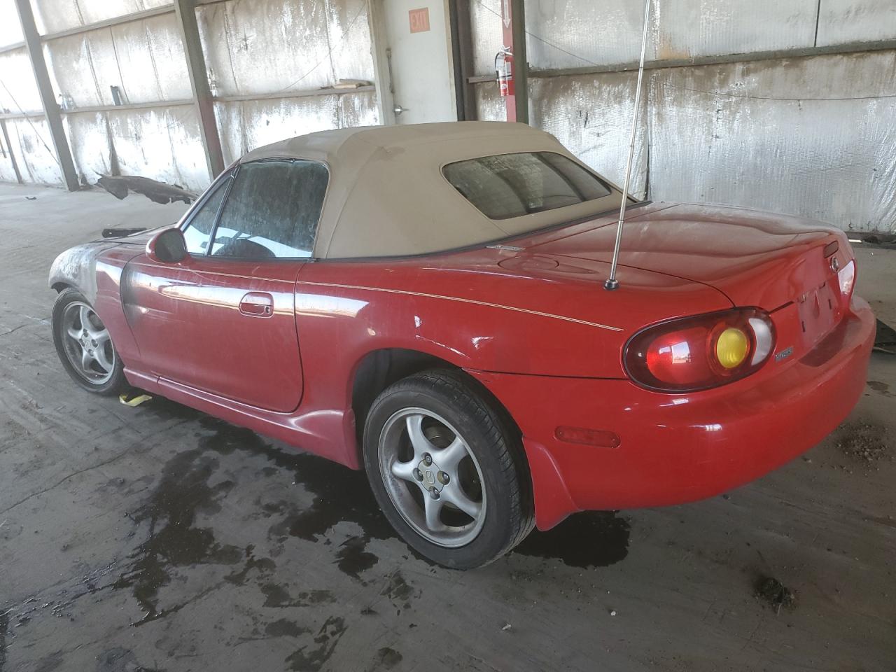 2000 Mazda MX-5 - Image 2