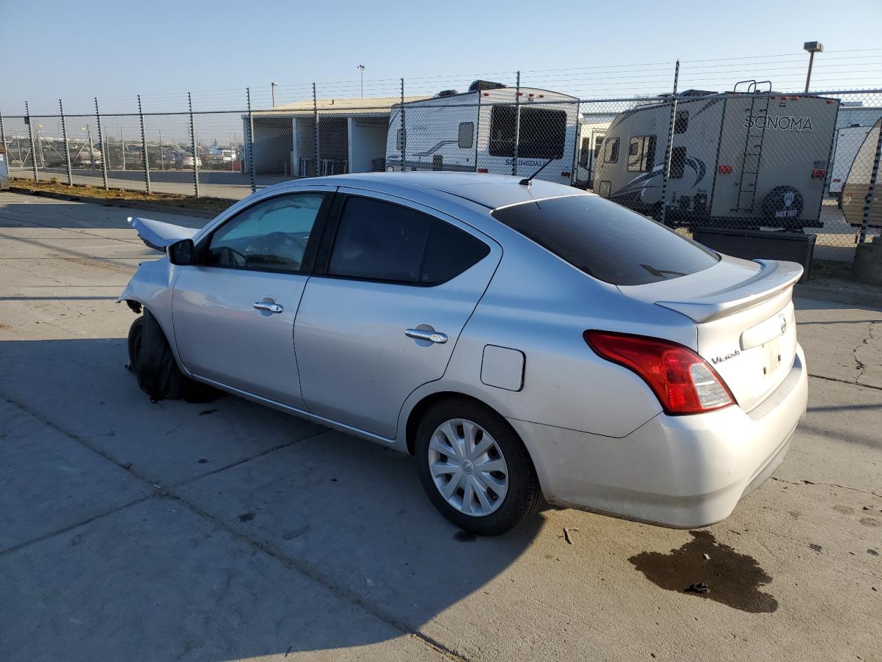 2016 Nissan Versa - Image 2