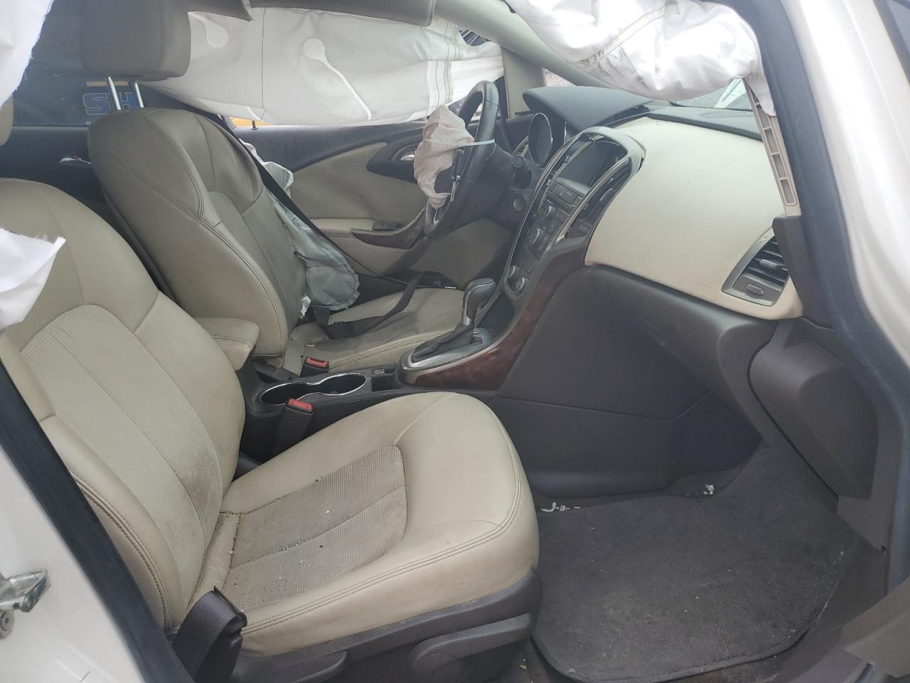 2012 Buick Verano - Image 7