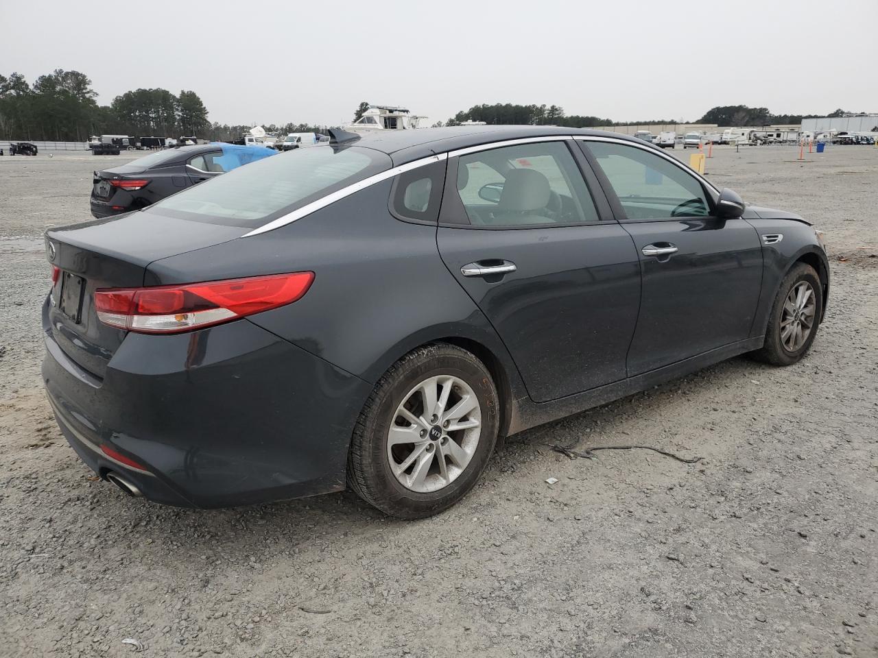 2016 Kia Optima - Image 3