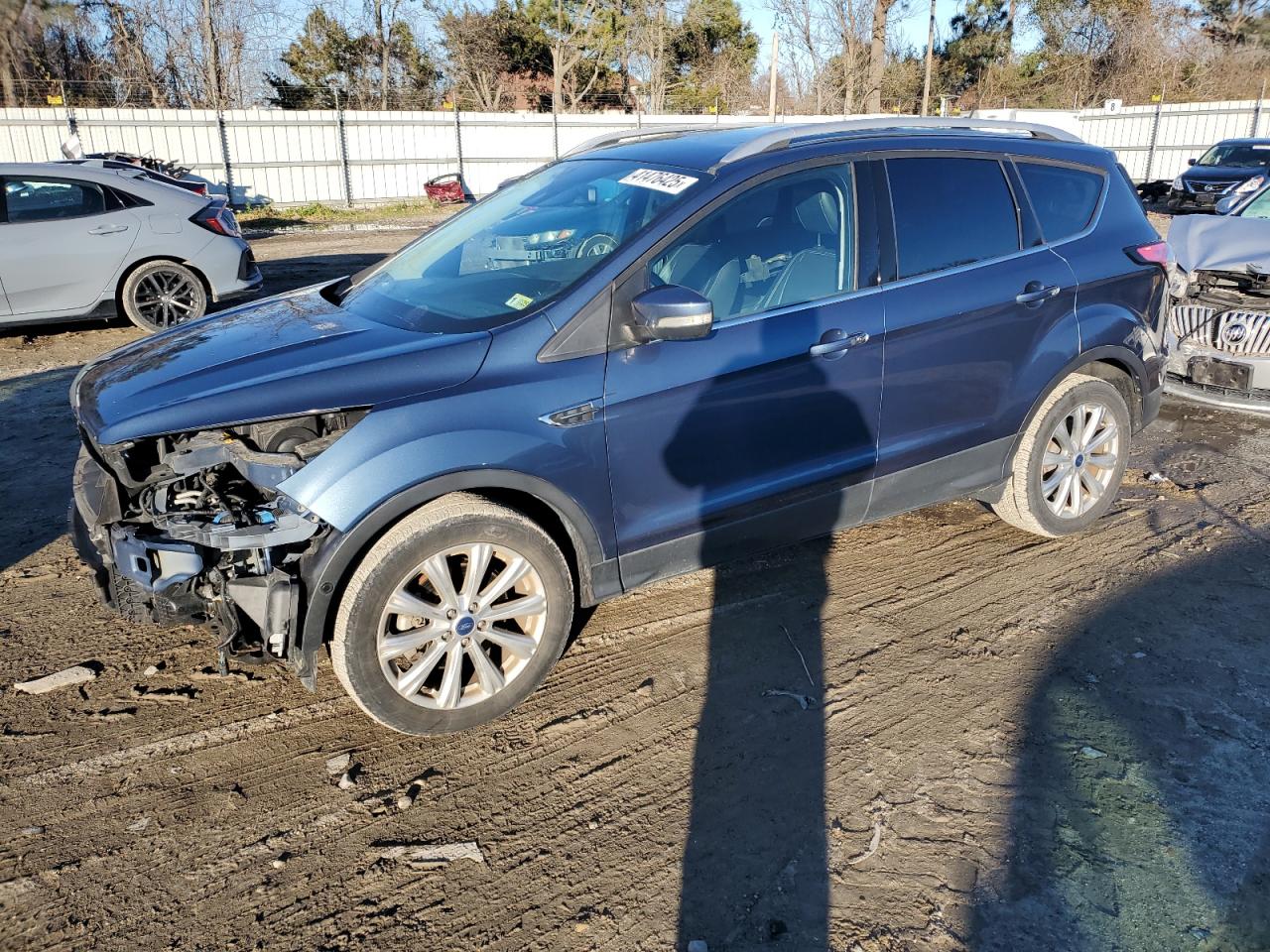 1FMCU9J96JUB21110 2018 FORD ESCAPE - Image 1