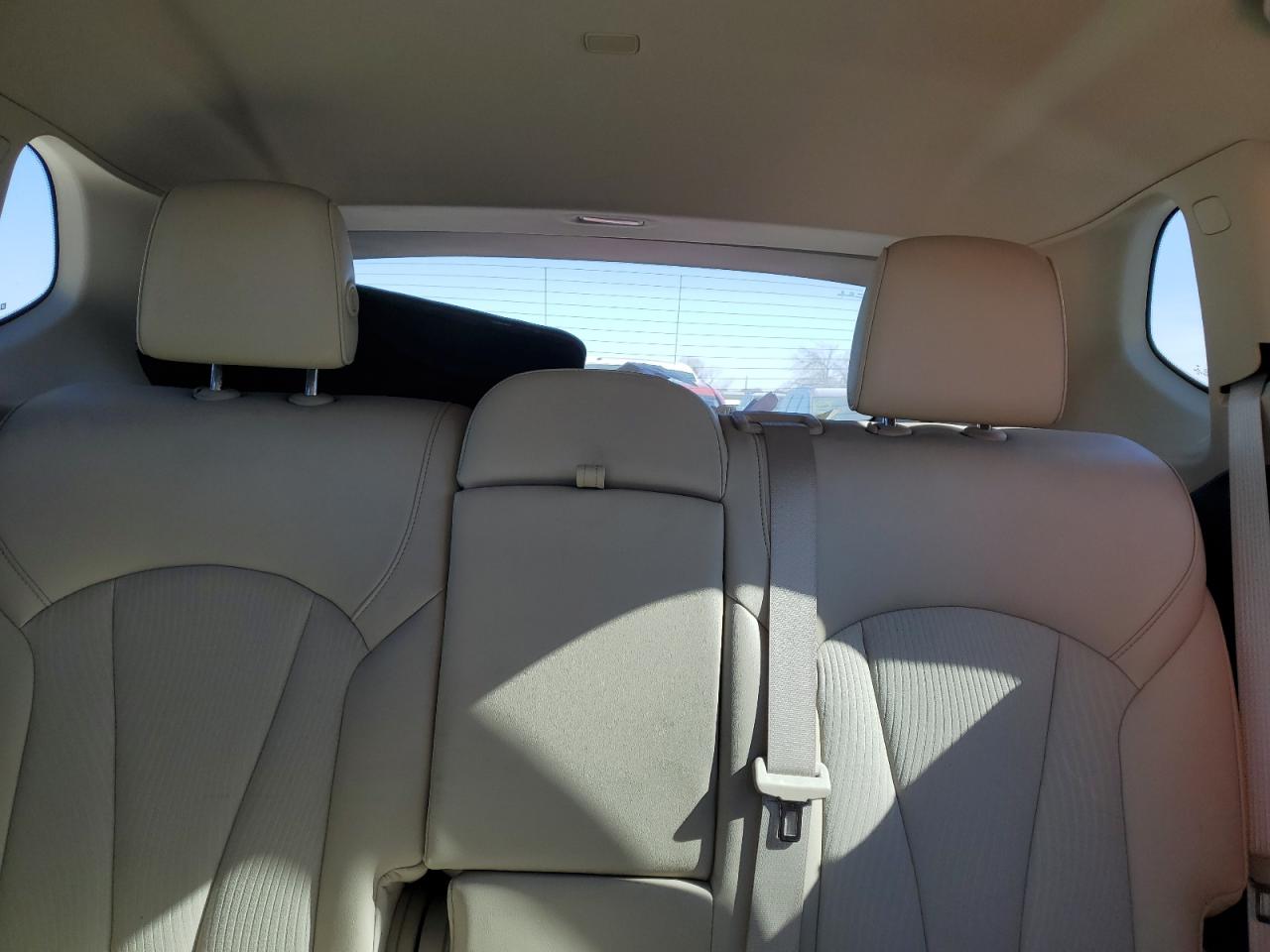 2017 Buick Envision - Image 10