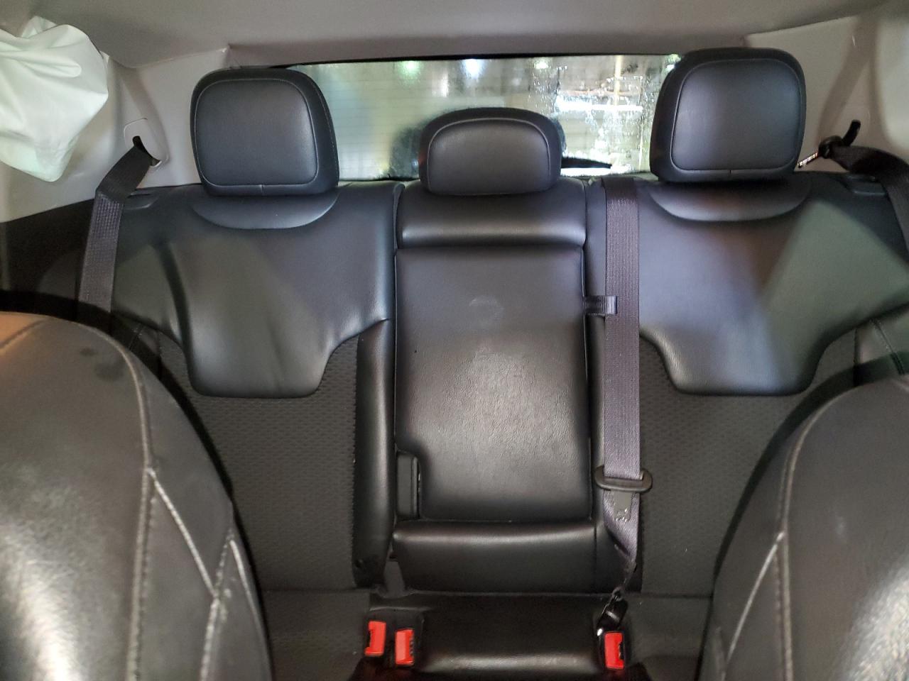 2022 Jeep Compass - Image 10