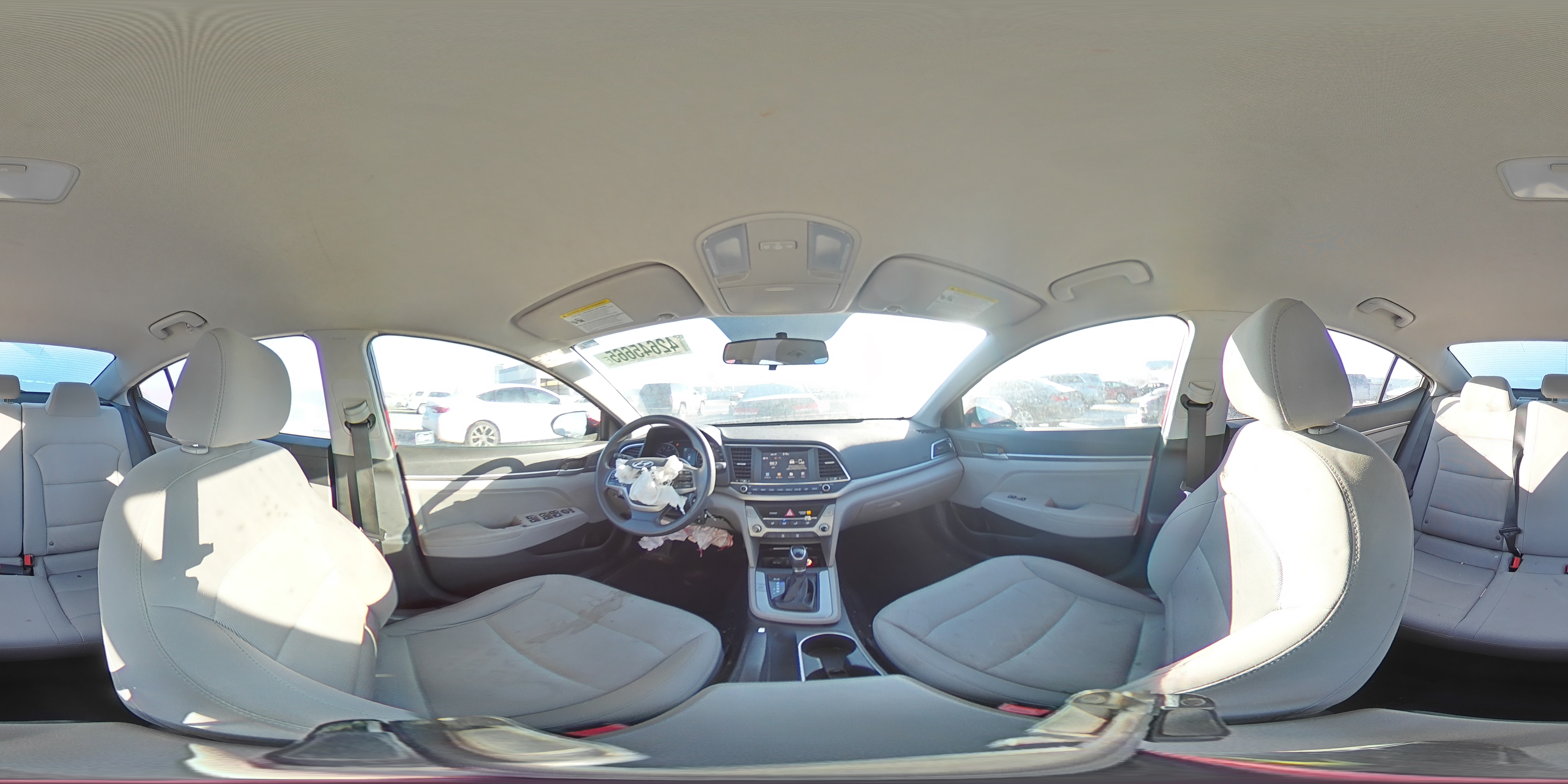 2018 Hyundai Elantra - Image 12