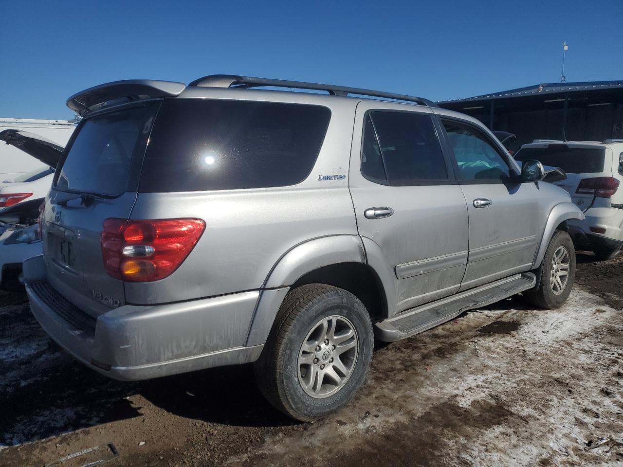 2004 Toyota Sequoia - Image 3
