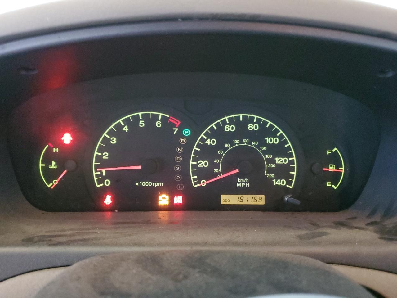 2001 Hyundai Elantra - Image 9