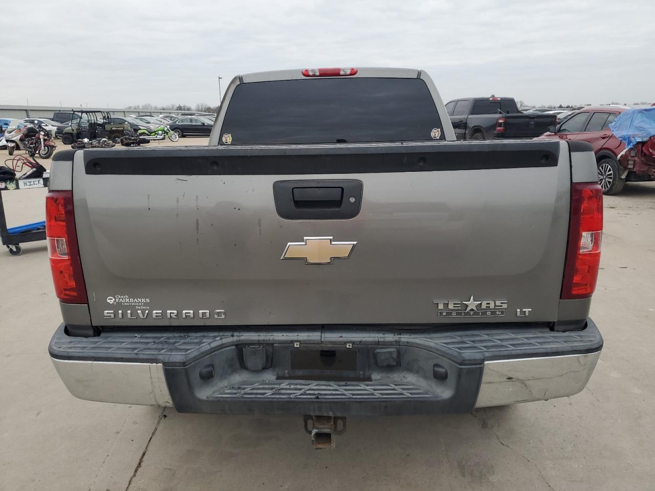 2009 Chevrolet Silverado - Image 6