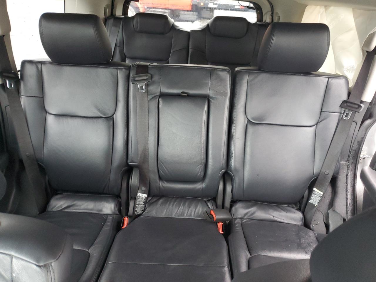 2010 Jeep Commander - Image 10