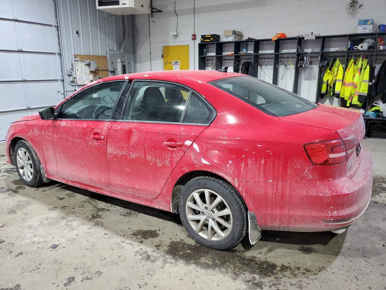 2015 Volkswagen Jetta - Image 2