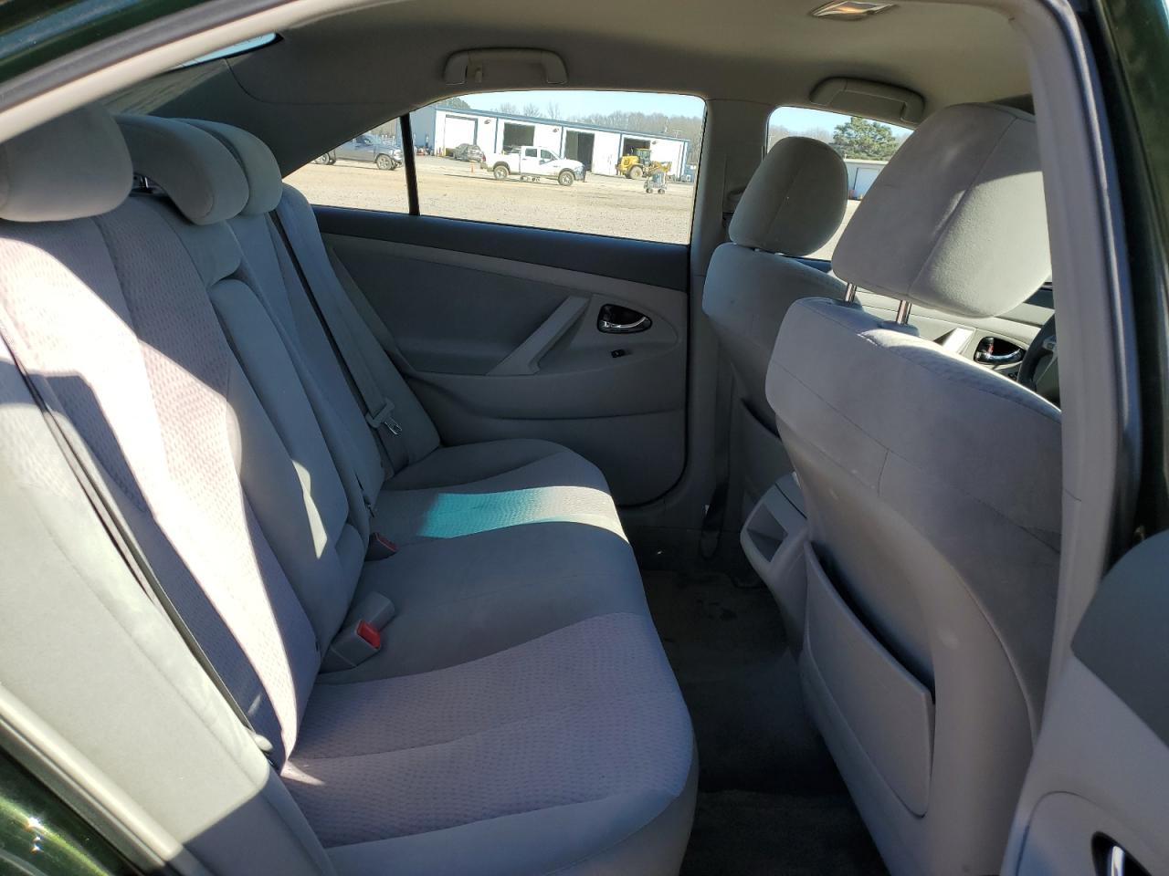 2010 Toyota Camry - Image 10