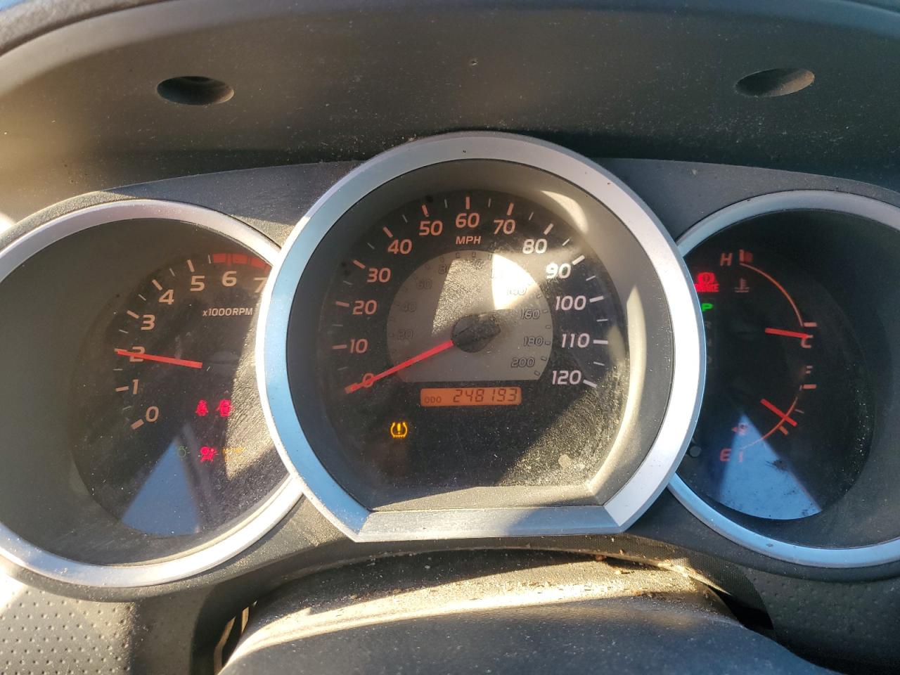 2006 Toyota Tacoma - Image 9