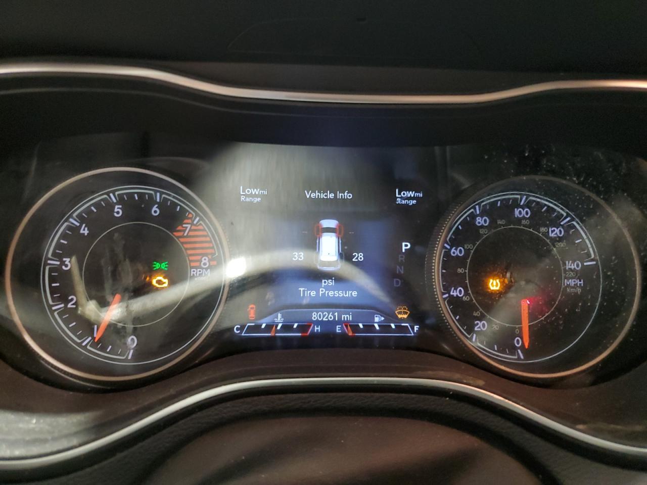 2019 Jeep Grand Cherokee - Image 9