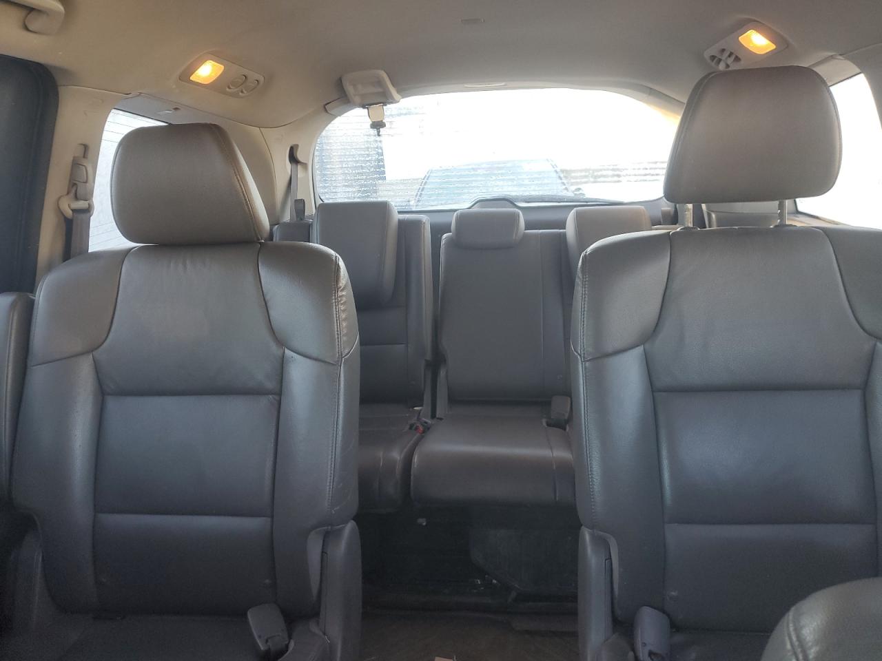 2014 Honda Odyssey - Image 10