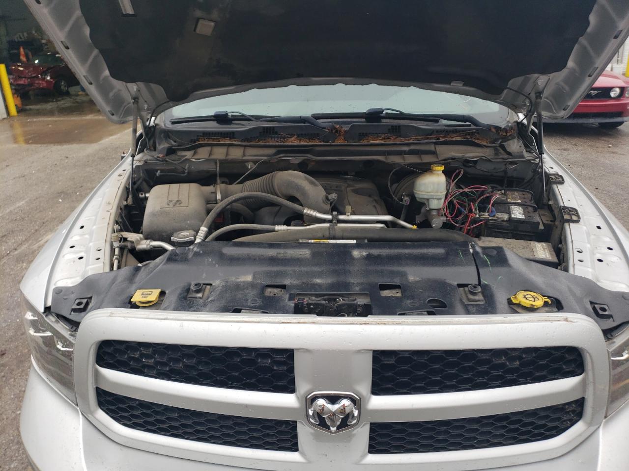 2015 RAM 1500 - Image 11