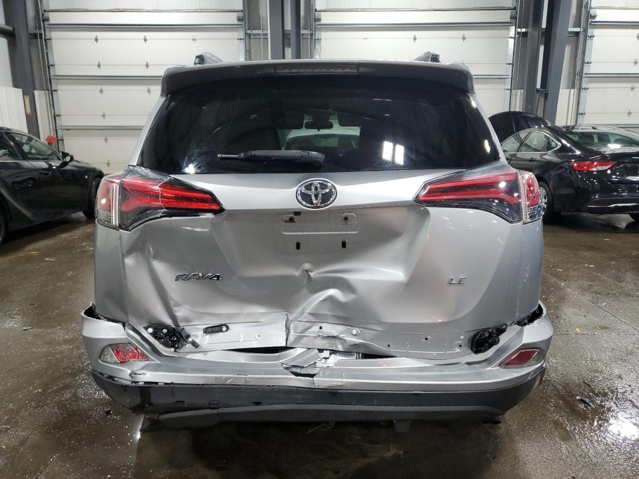 2018 Toyota RAV 4 - Image 6