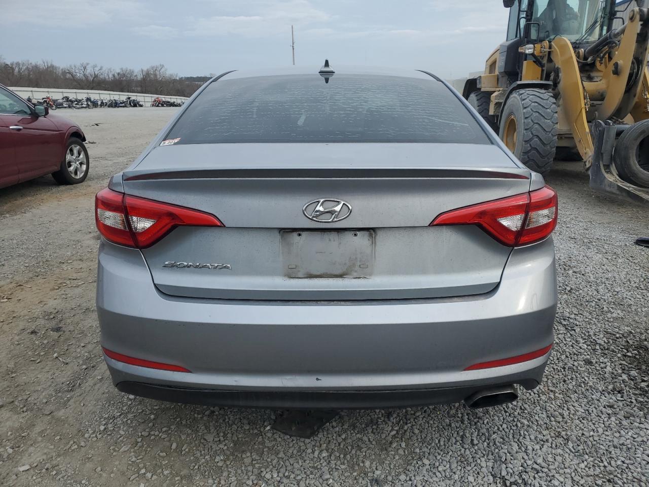 2017 Hyundai Sonata - Image 6