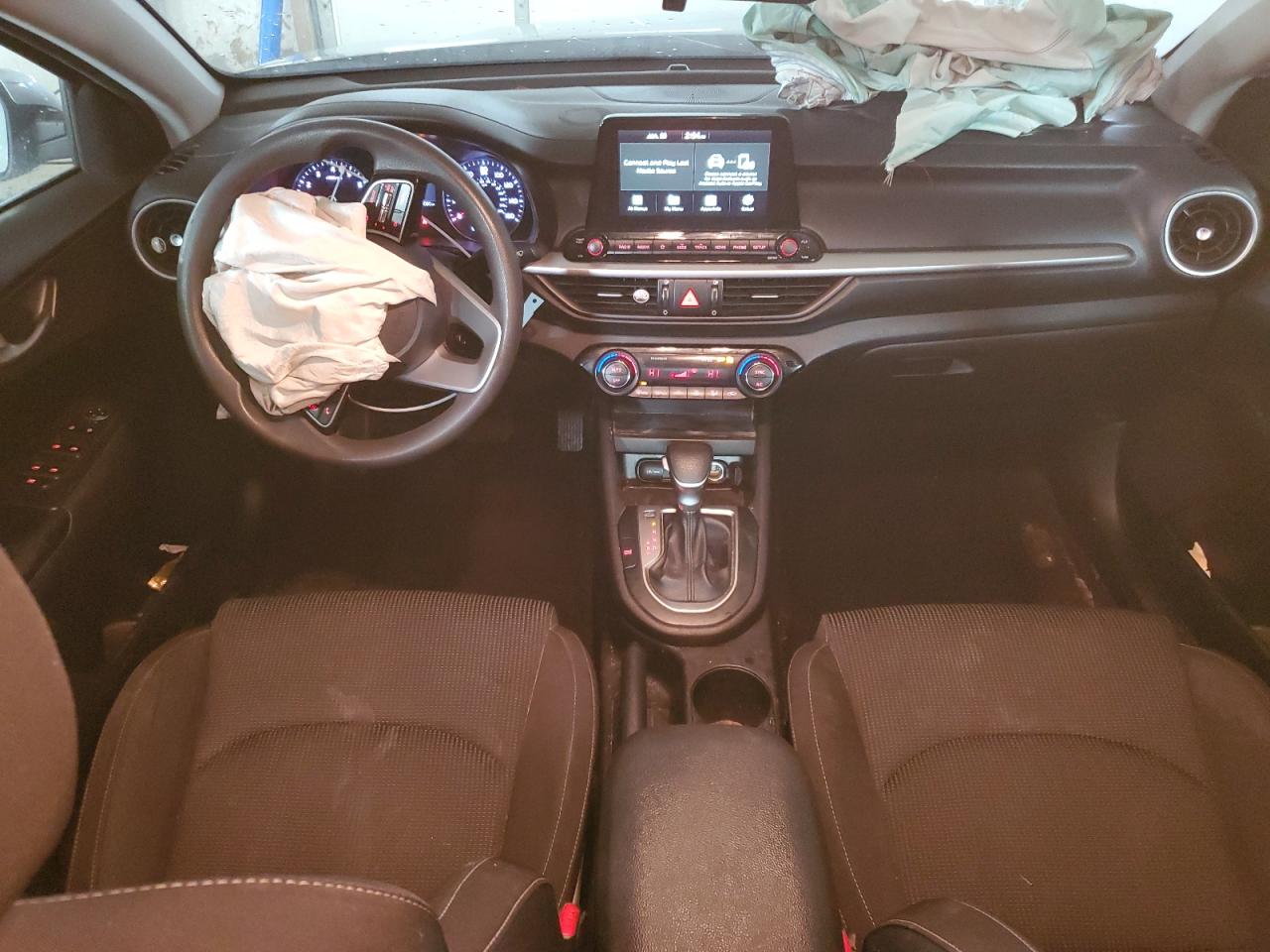 2019 Kia Forte - Image 8