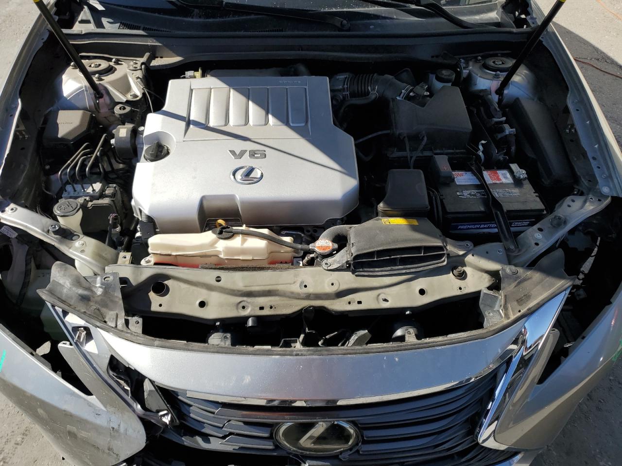 2016 Lexus ES - Image 11
