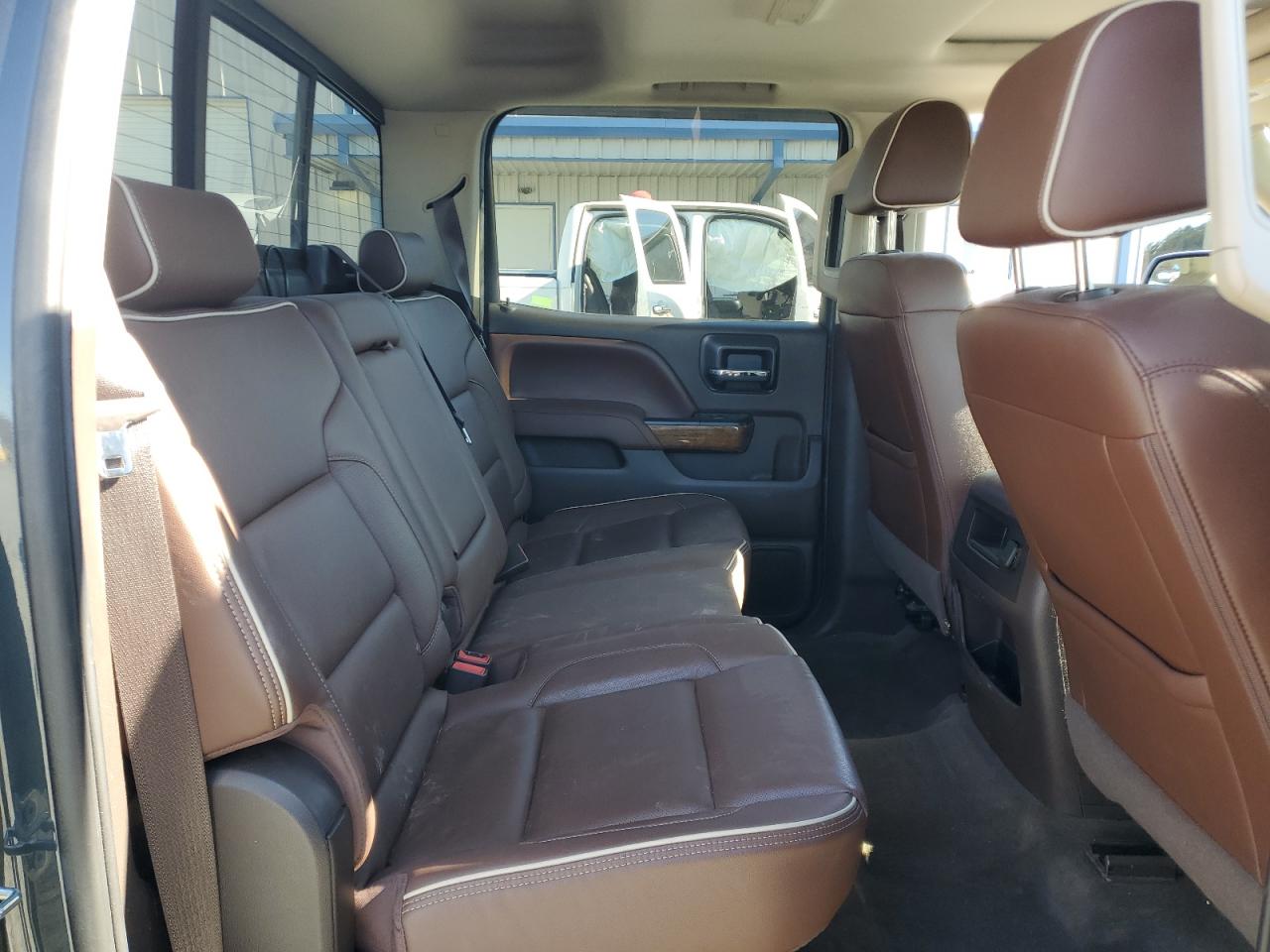 2017 Chevrolet Silverado - Image 10