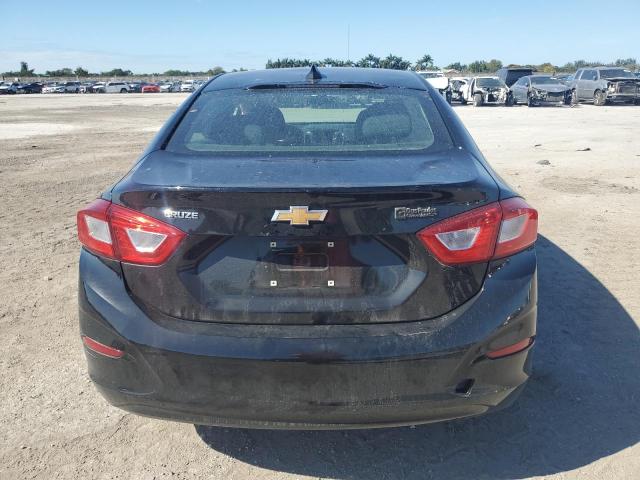  CHEVROLET CRUZE 2018 Czarny