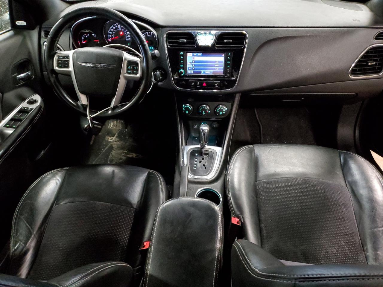 2011 Chrysler 200 - Image 8