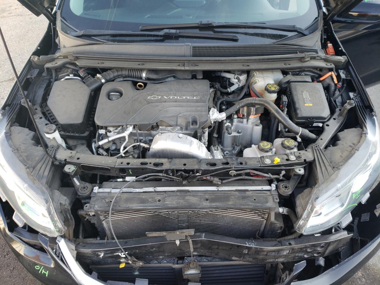 2018 Chevrolet Volt - Image 11