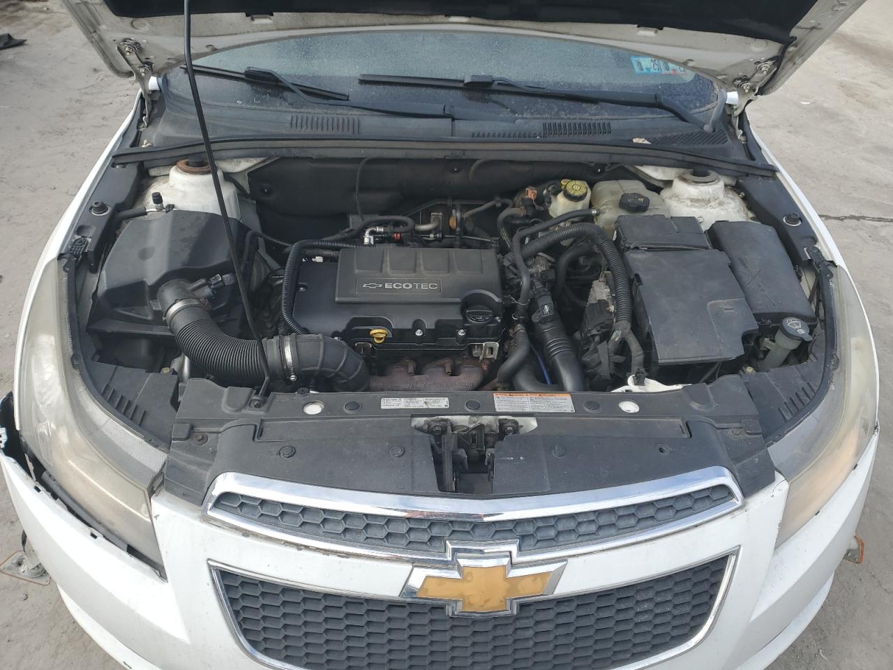 2011 Chevrolet Cruze - Image 11