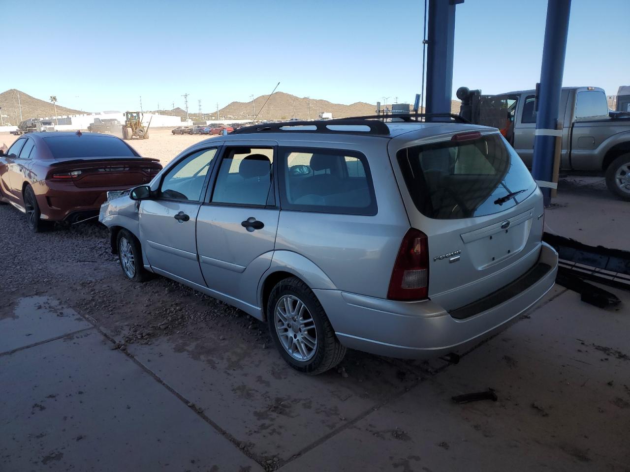 2005 Ford Focus - Image 2