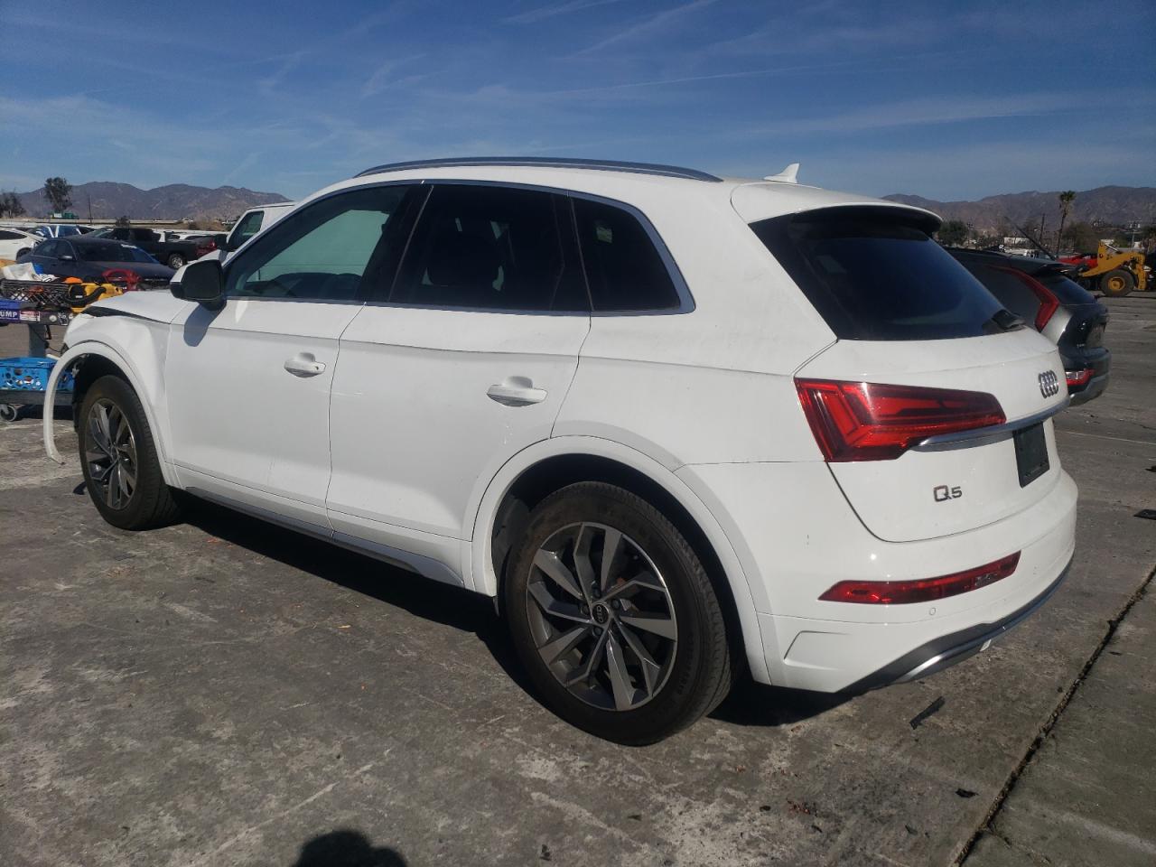 2021 Audi Q5 - Image 2