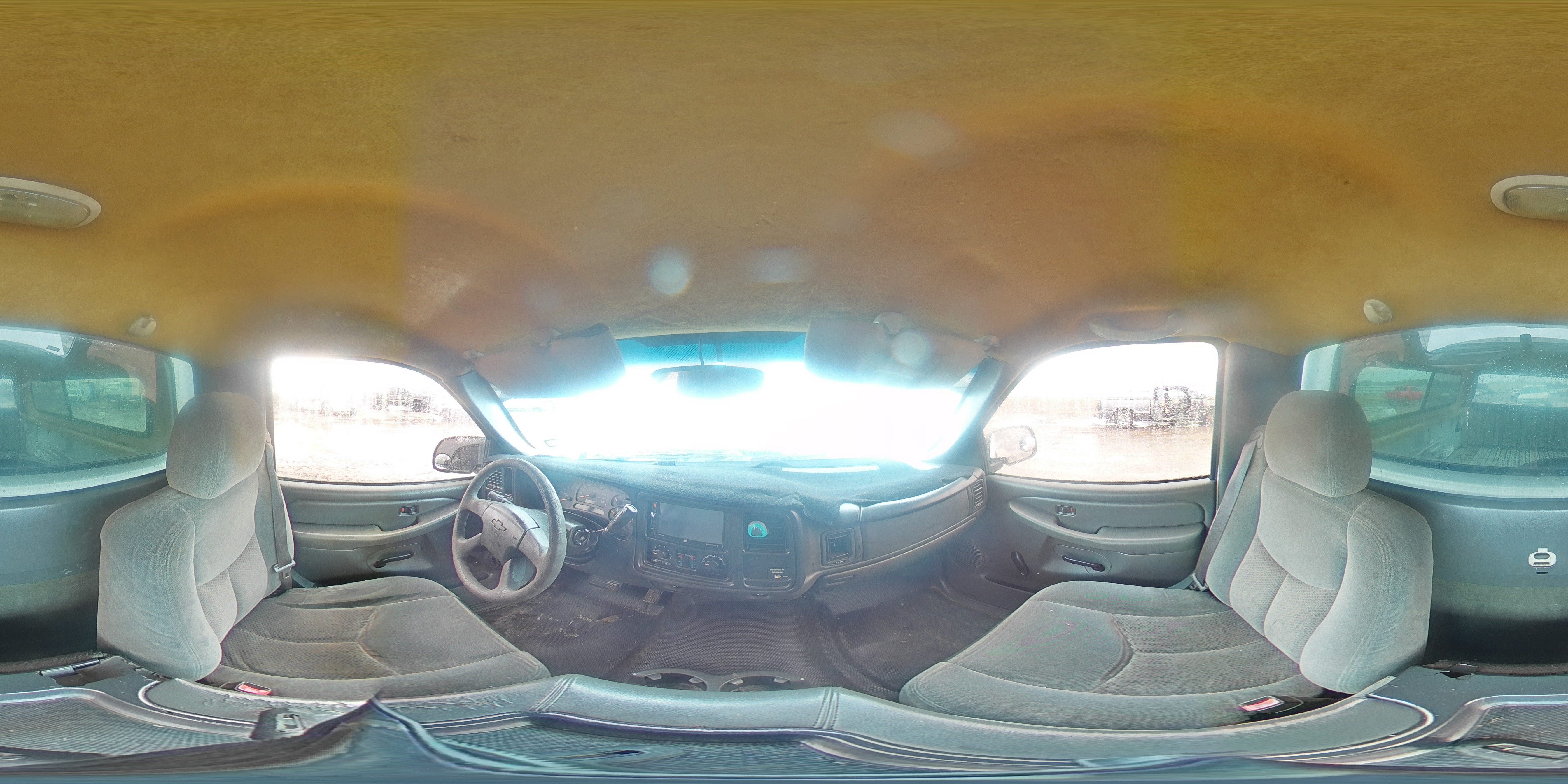 2004 Chevrolet Silverado - Image 13