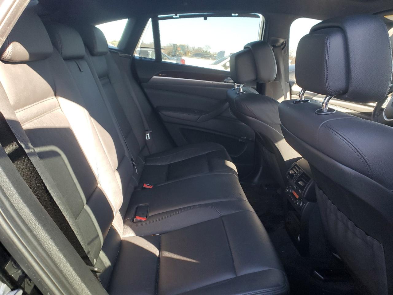 2014 BMW X6 - Image 11