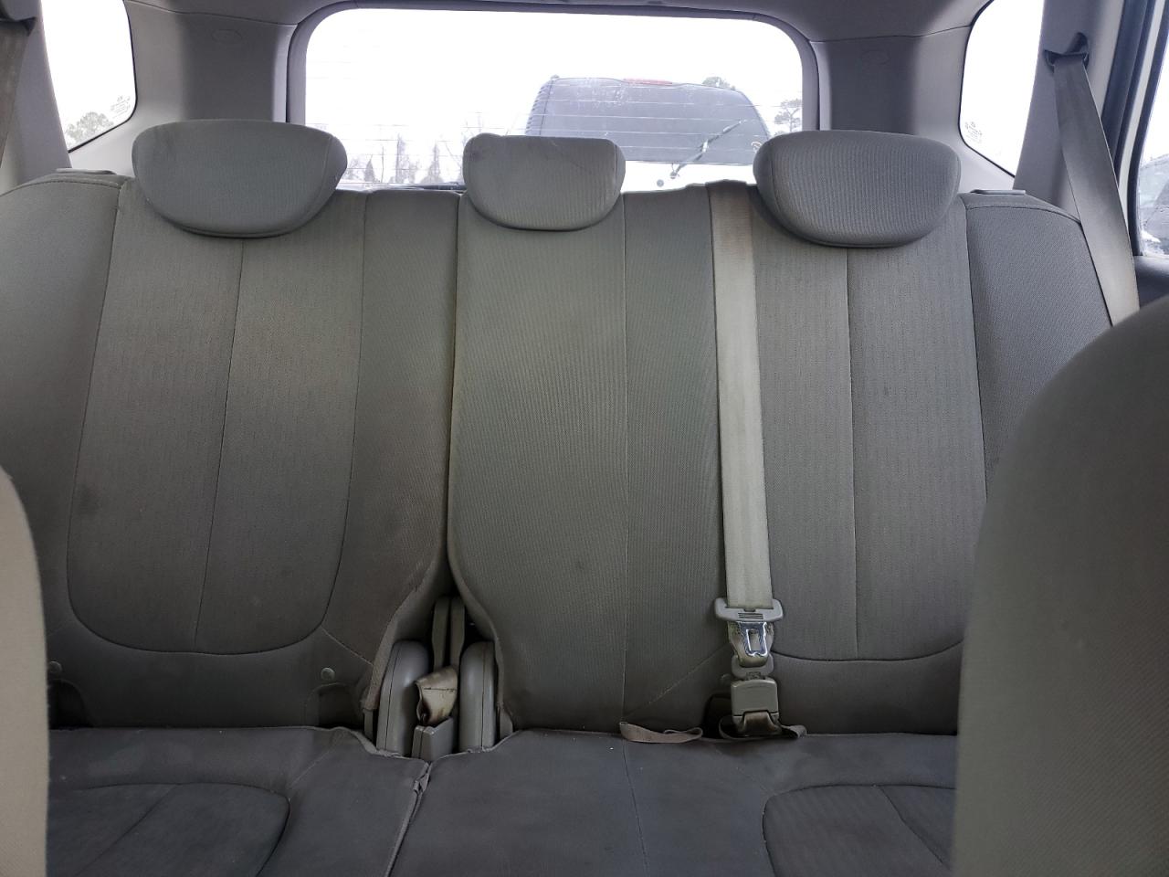 2009 Kia Rondo Base VIN: KNAFG528297221820 Lot: 43388455