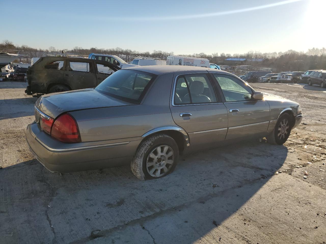2003 Mercury Grand Marquis - Image 3