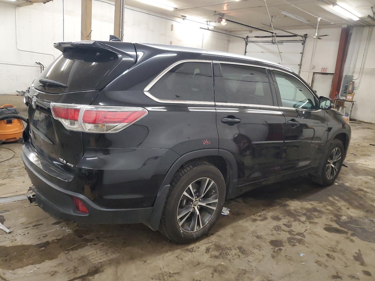 VIN 5TDJKRFH7GS343296 2016 TOYOTA HIGHLANDER no.3