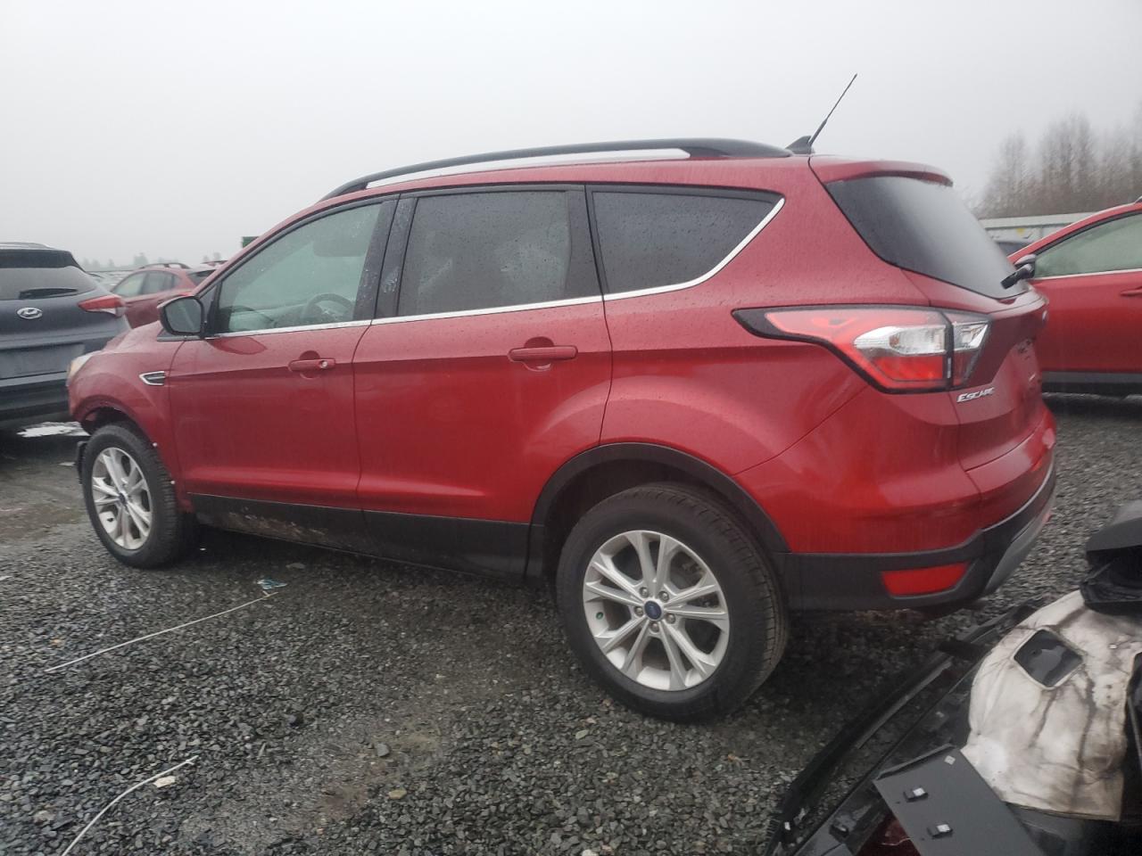 VIN 1FMCU9HD0JUB84553 2018 FORD ESCAPE no.2